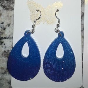 Elegant earrings